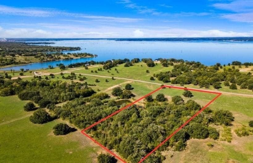 5.02 acres in Navarro County - photo 2