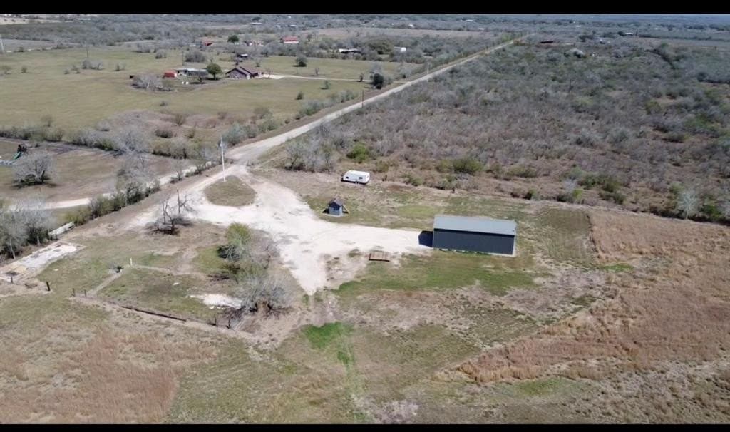 10.35 acres in Bee County - photo 3