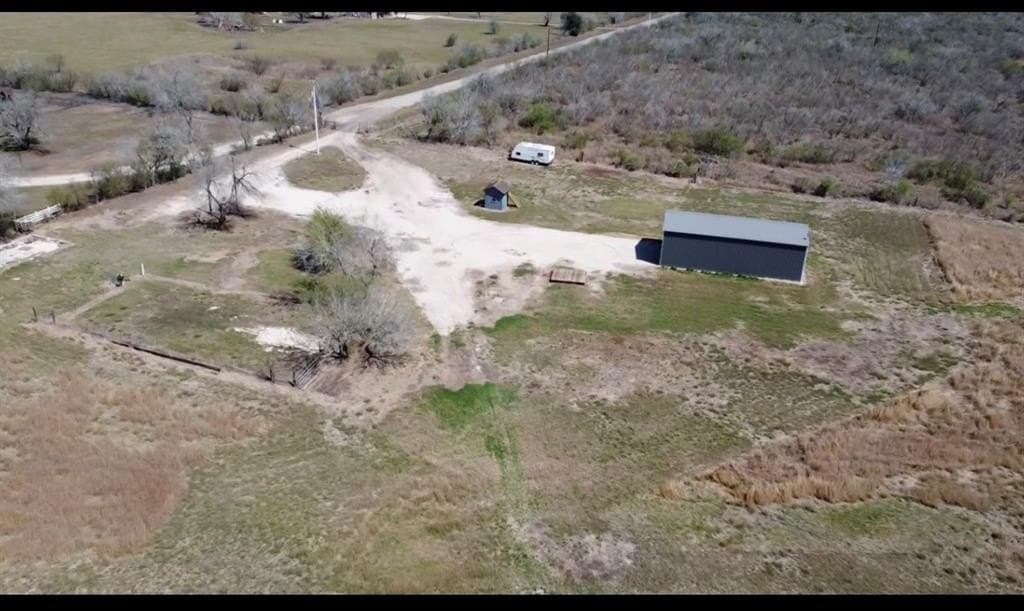 10.35 acres in Bee County - photo 4
