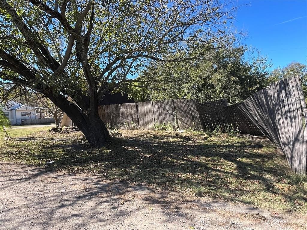 0.11 acres in Hunt County - photo 9