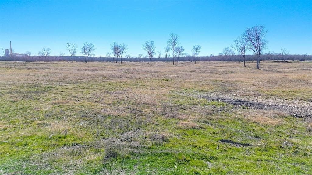 1.22 acres in Navarro County - photo 22