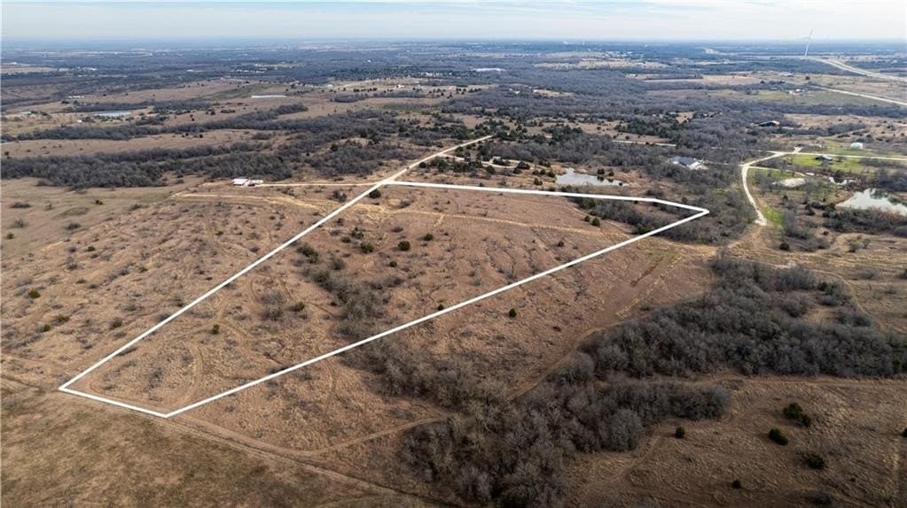 13.5 acres in Hill County - photo 4