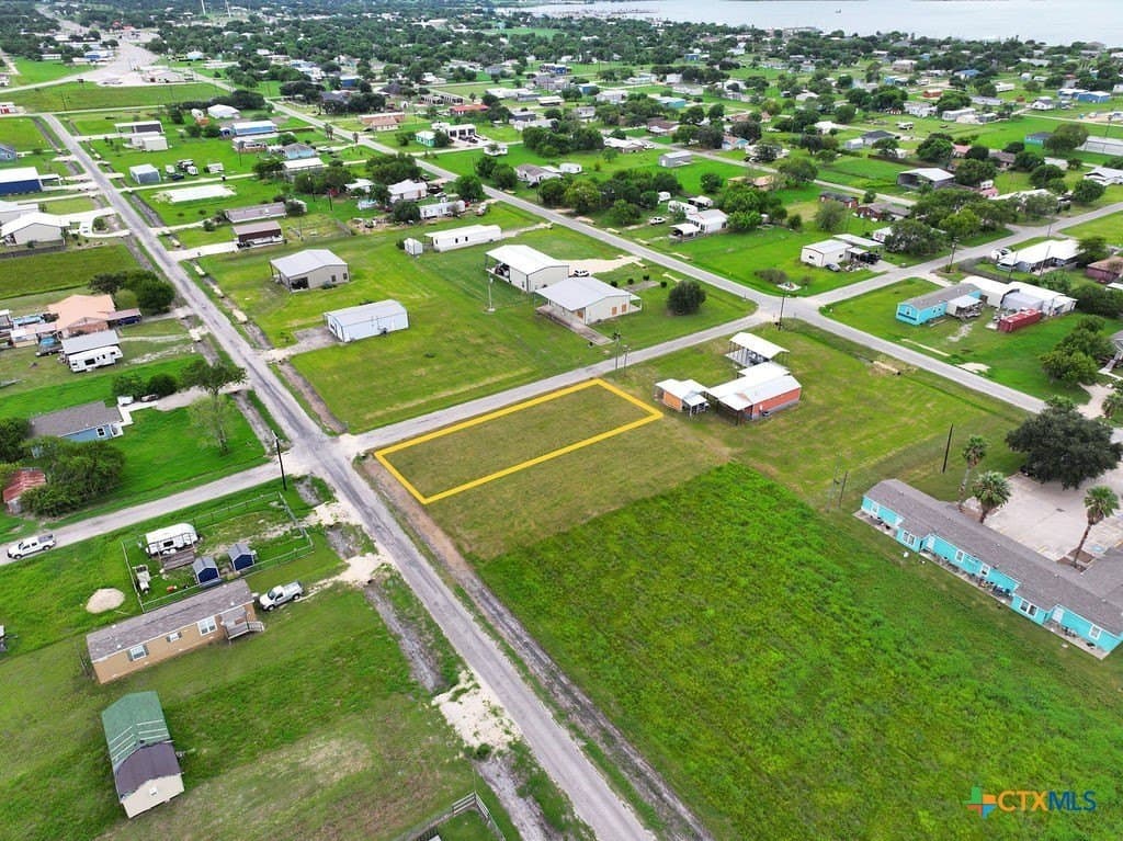 0.17 acres in Calhoun County - photo 3