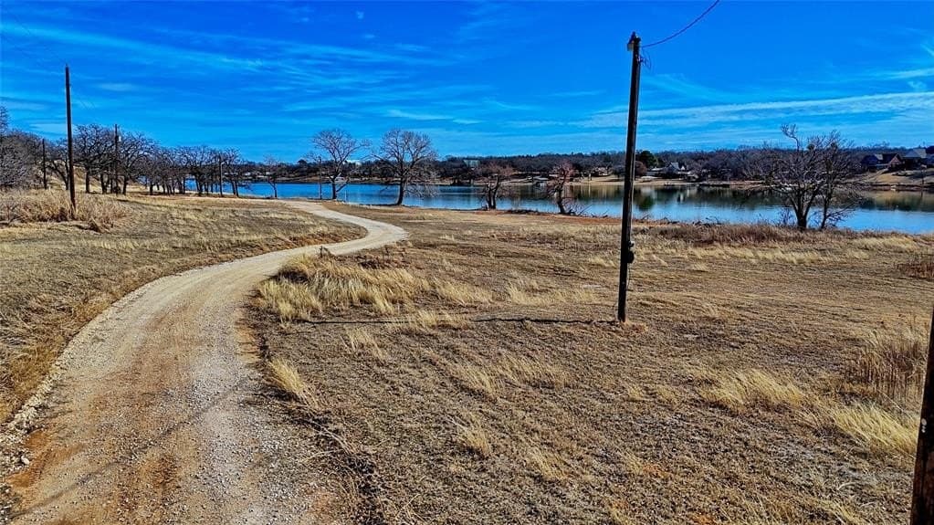 4.86 acres in Montague County - photo 4