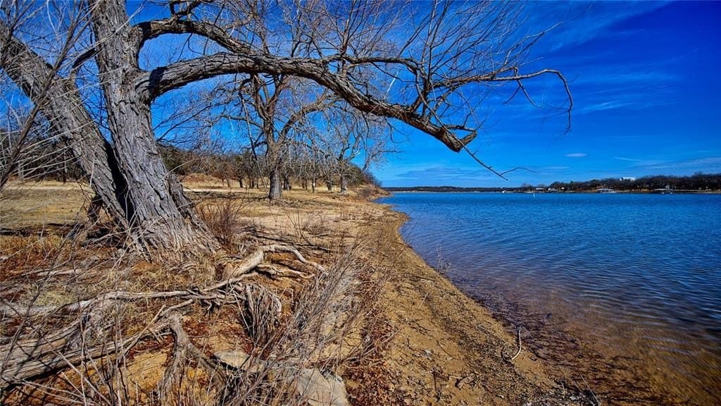4.86 acres in Montague County - photo 5