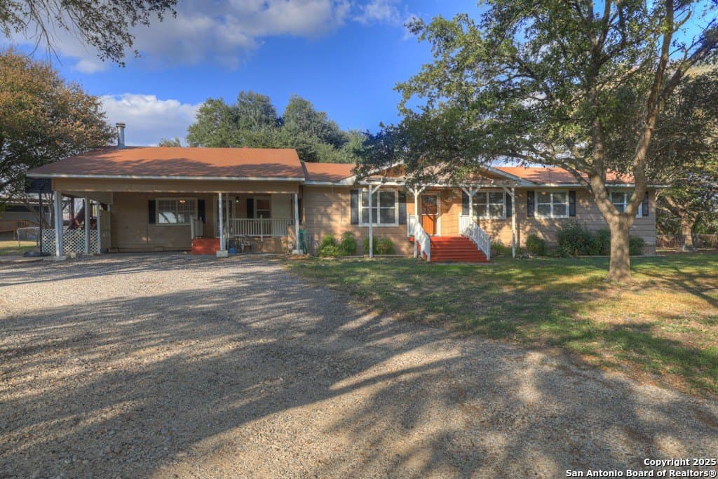 10.06 acres in Comal County - photo 4