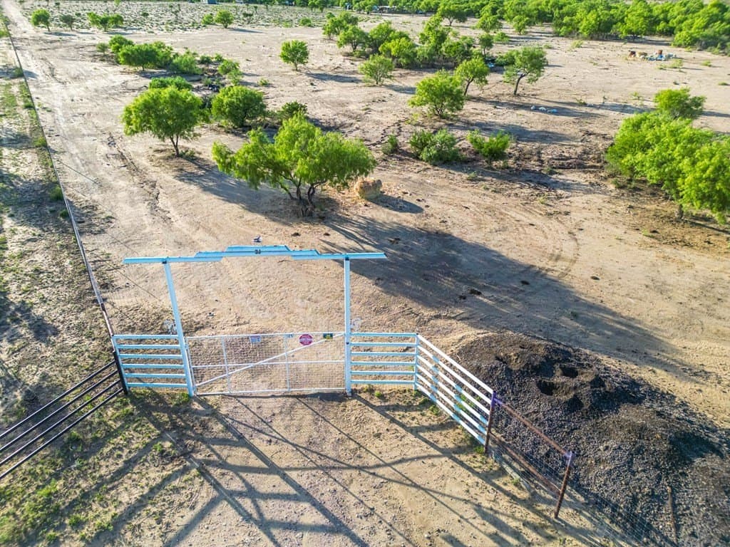40.42 acres in Maverick County - photo 15