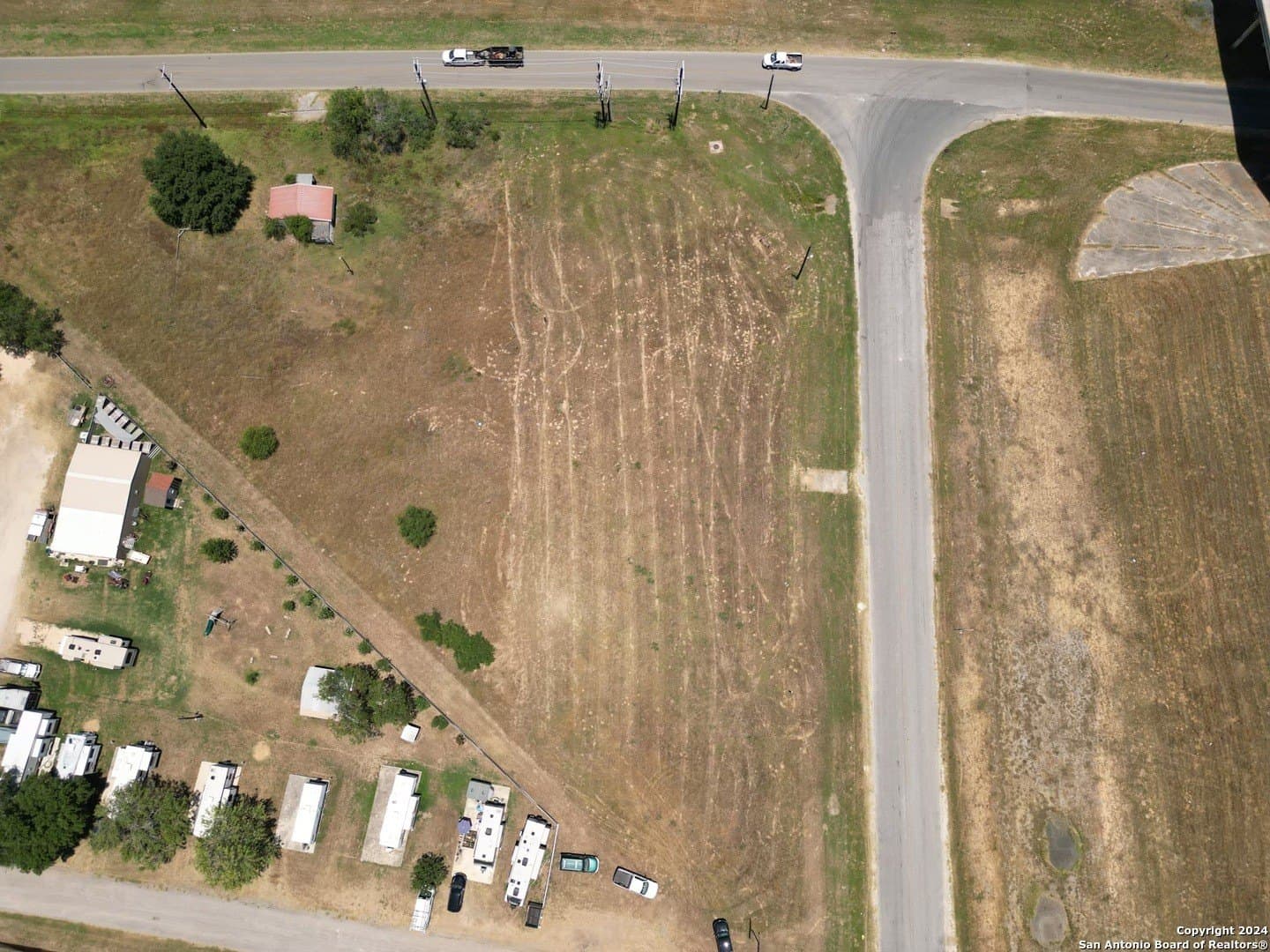 0.96 acres in Bexar County - photo 5