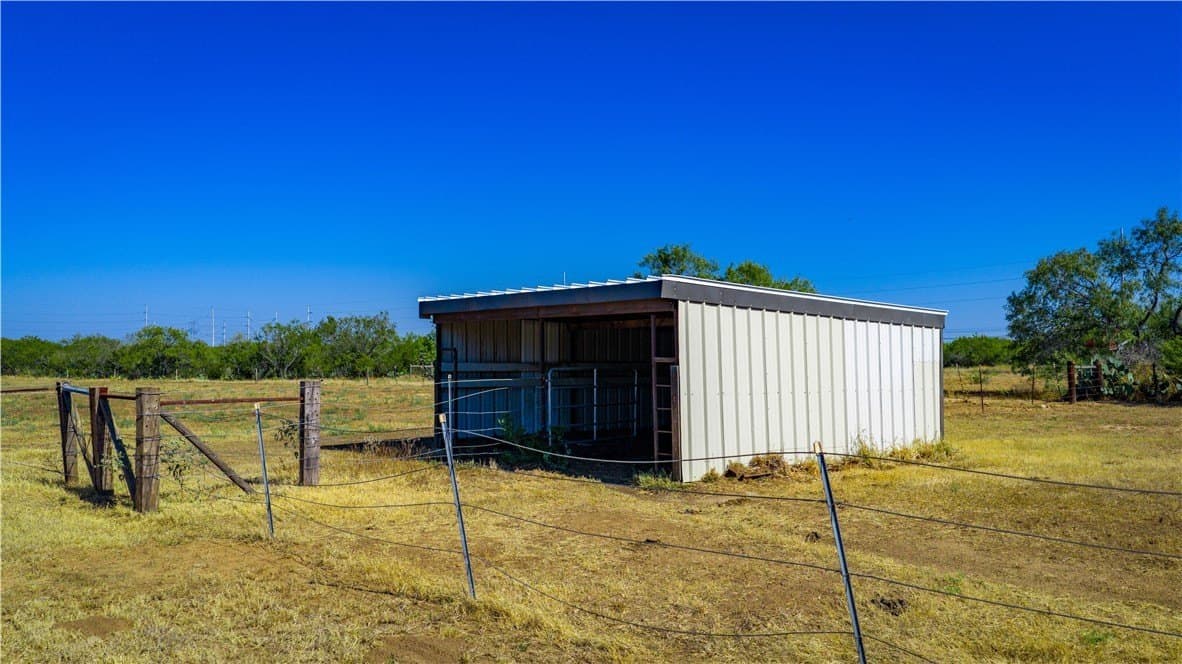 20 acres in Atascosa County - photo 29