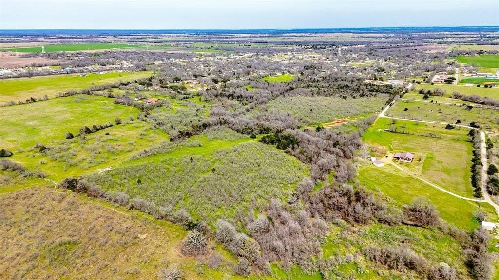 71.04 acres in Navarro County - photo 3