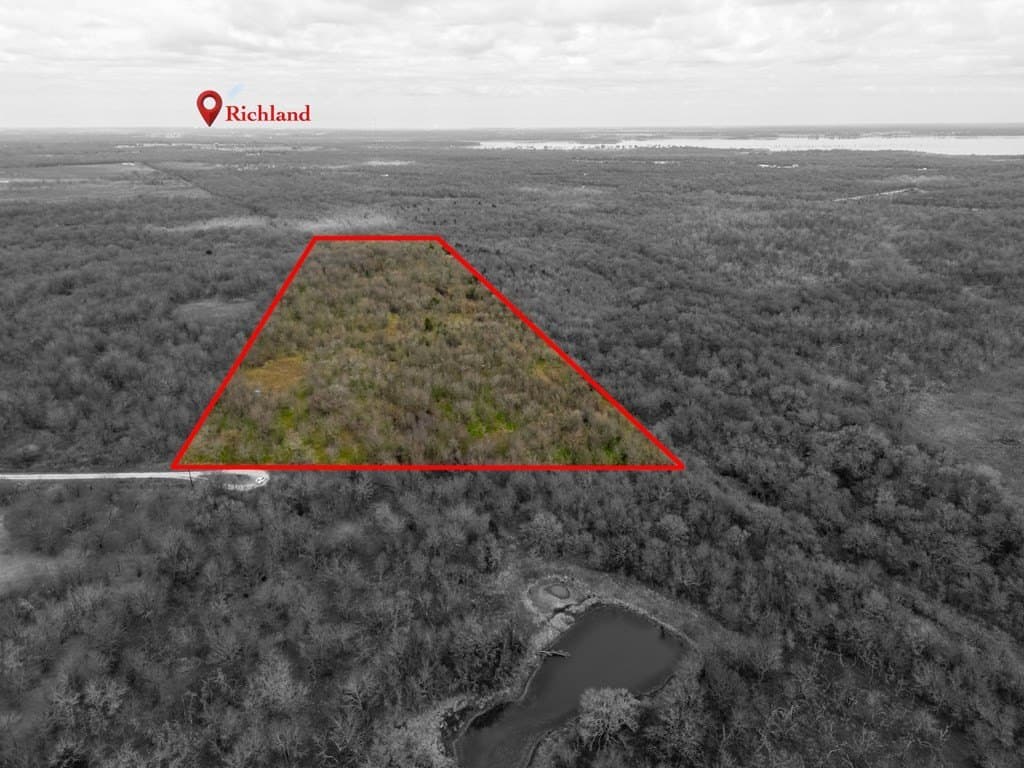 16.08 acres in Navarro County - photo 11