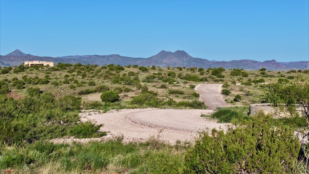 25.92 acres in Brewster County - photo 4