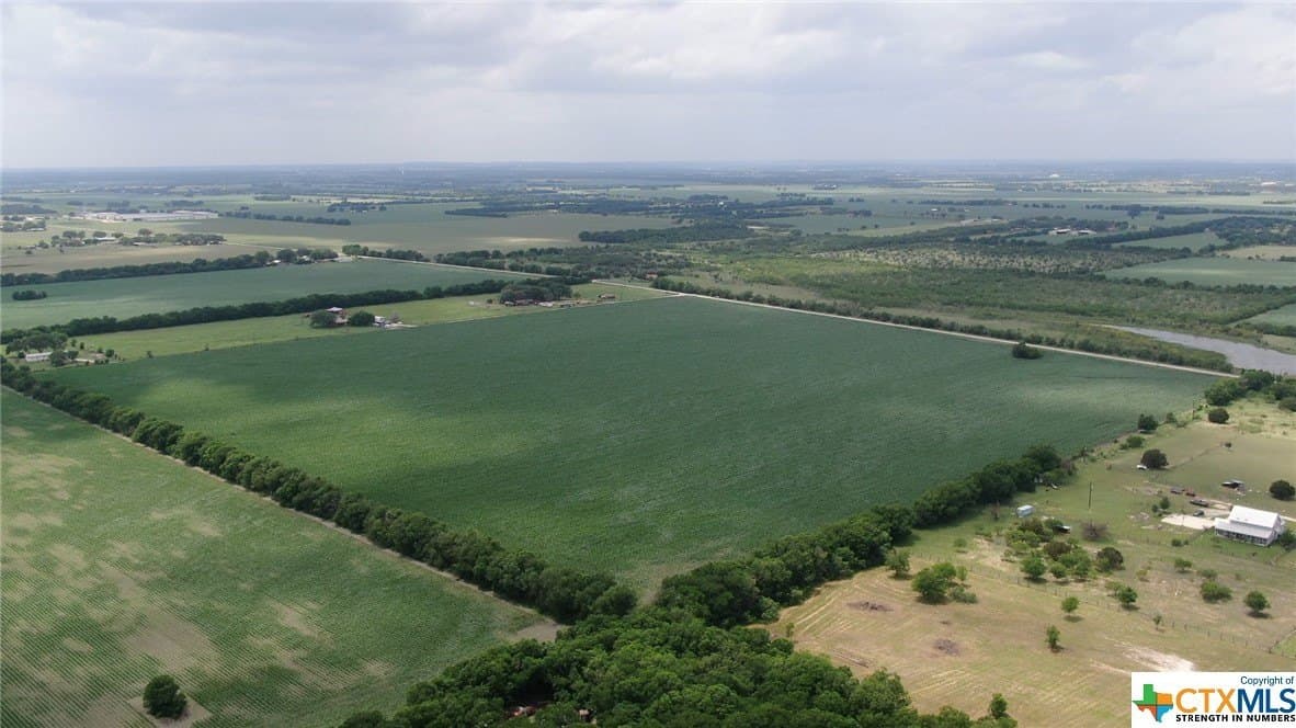 67.5 acres in Guadalupe County - photo 2