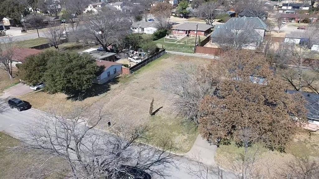 0.25 acres in Dallas County - photo 5