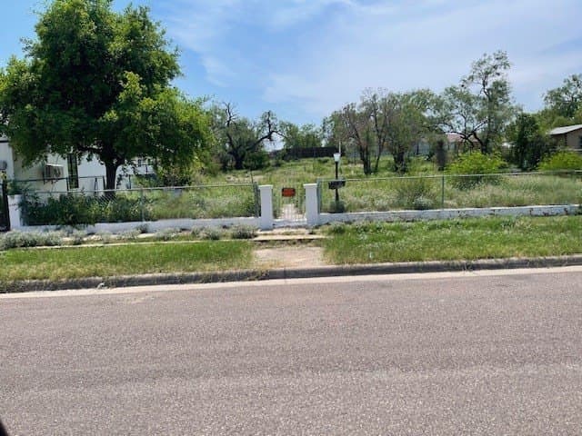 0.16 acres in Maverick County - photo 4