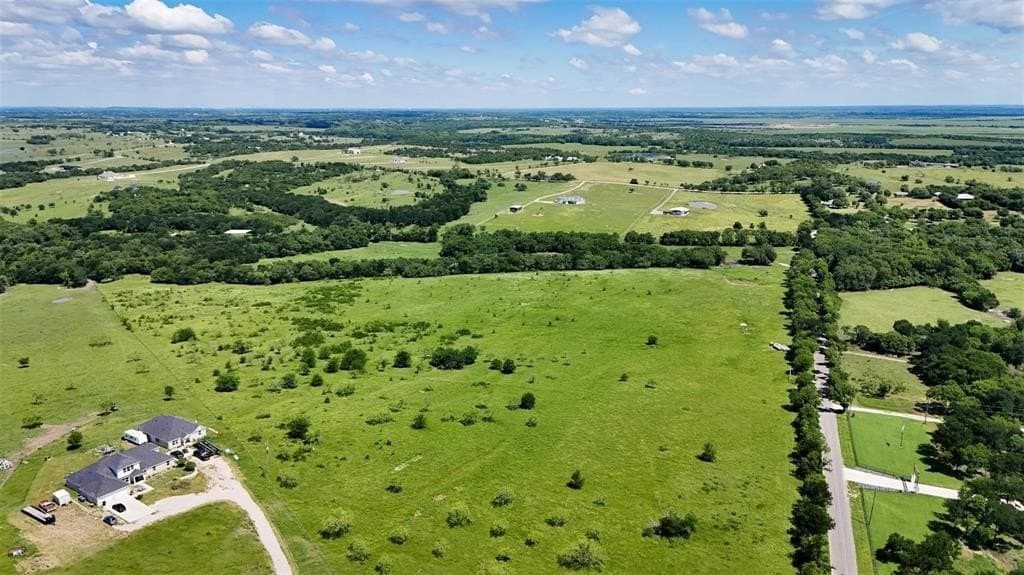 7.77 acres in Ellis County - photo 7