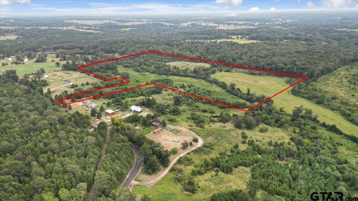41.98 acres in Upshur County - photo 3