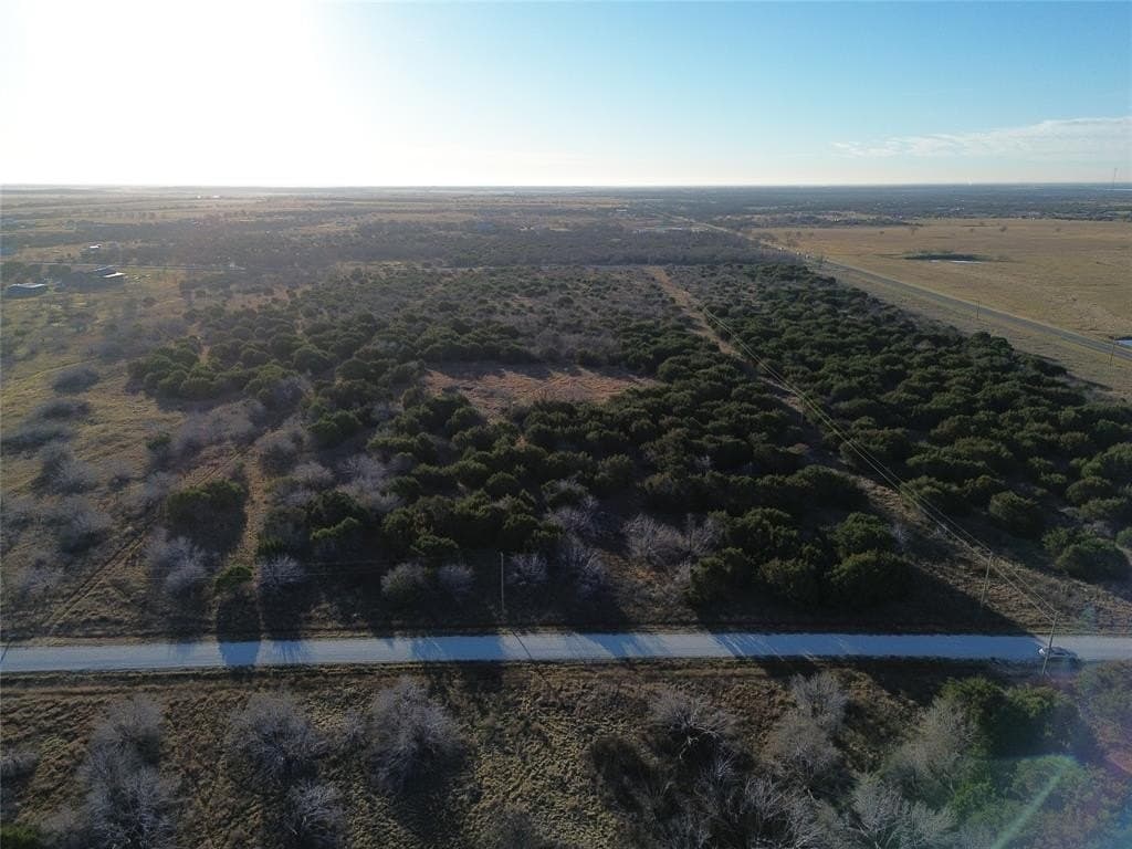 000 Private Road 198