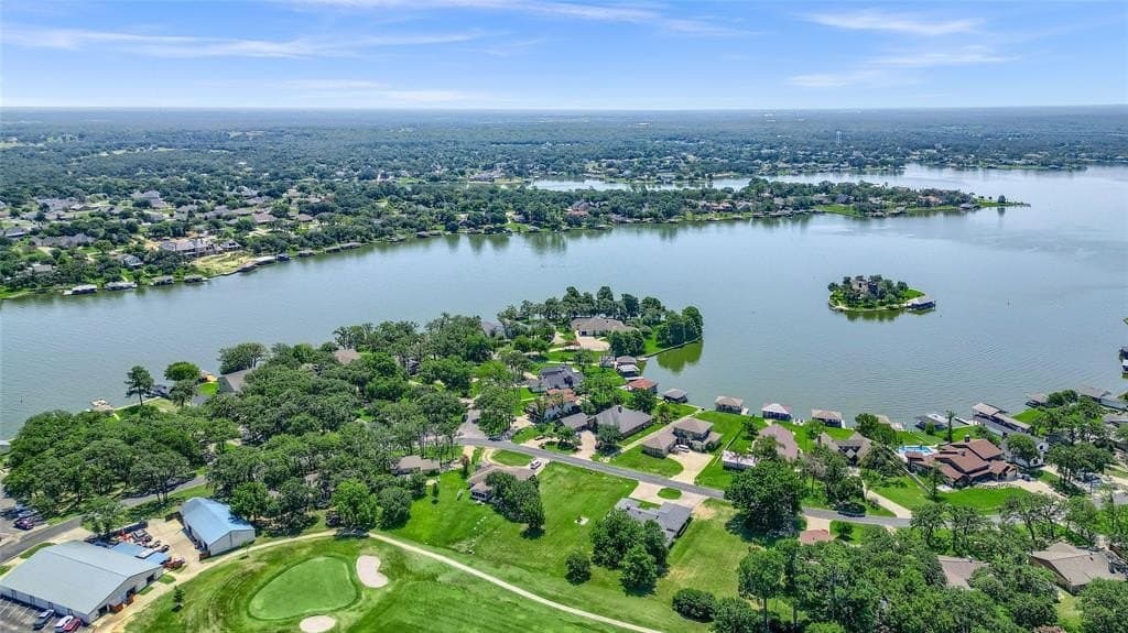 0.35 acres in Cooke County - photo 20