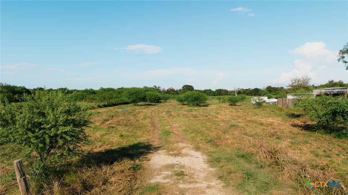 7.34 acres in Victoria County - photo 3