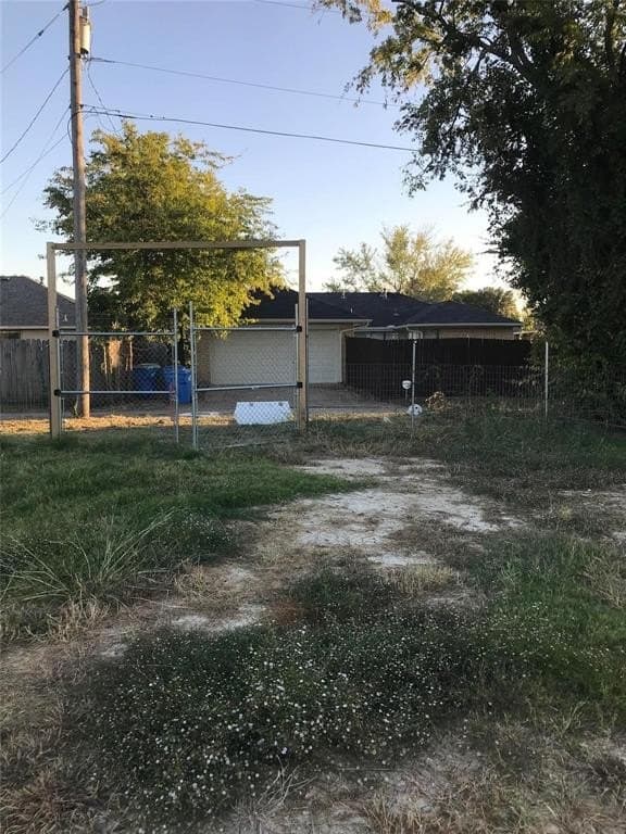 0.47 acres in Dallas County - photo 3