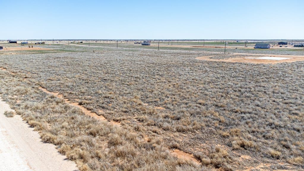 1.5 acres in Gaines County - photo 13