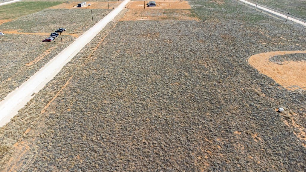 1.5 acres in Gaines County - photo 2