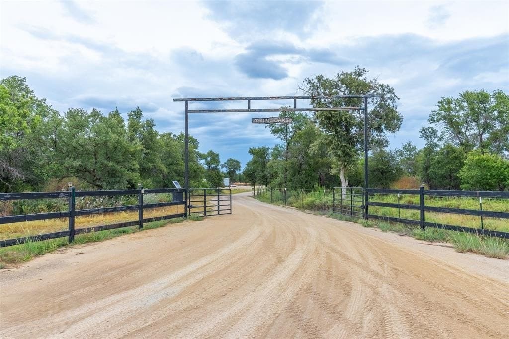 32 acres in Jones County - photo 4