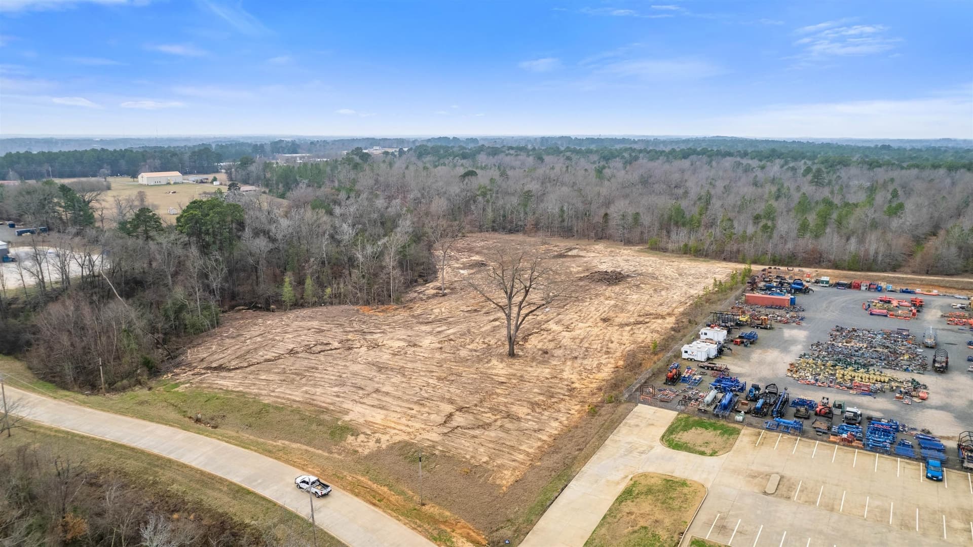 5.72 acres in Gregg County - photo 2