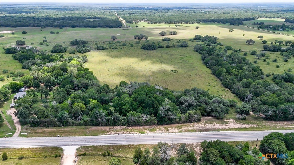 17.97 acres in Lavaca County - photo 6