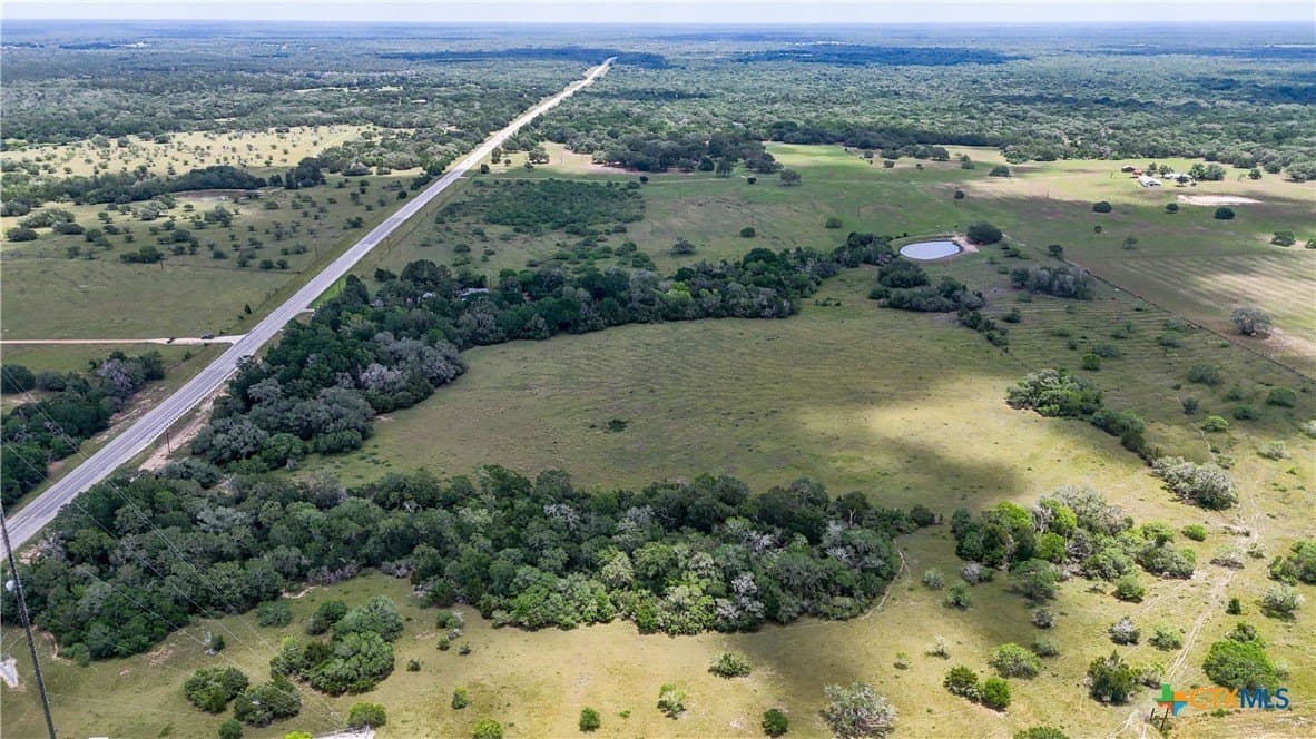 17.97 acres in Lavaca County - photo 8