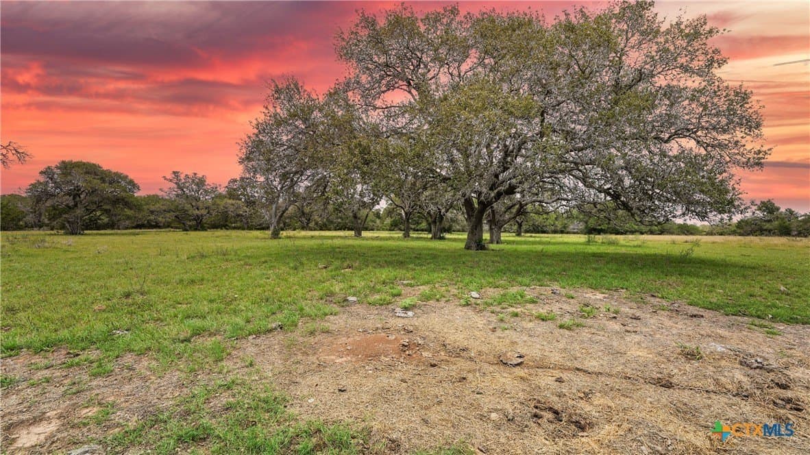 17.97 acres in Lavaca County - photo 4