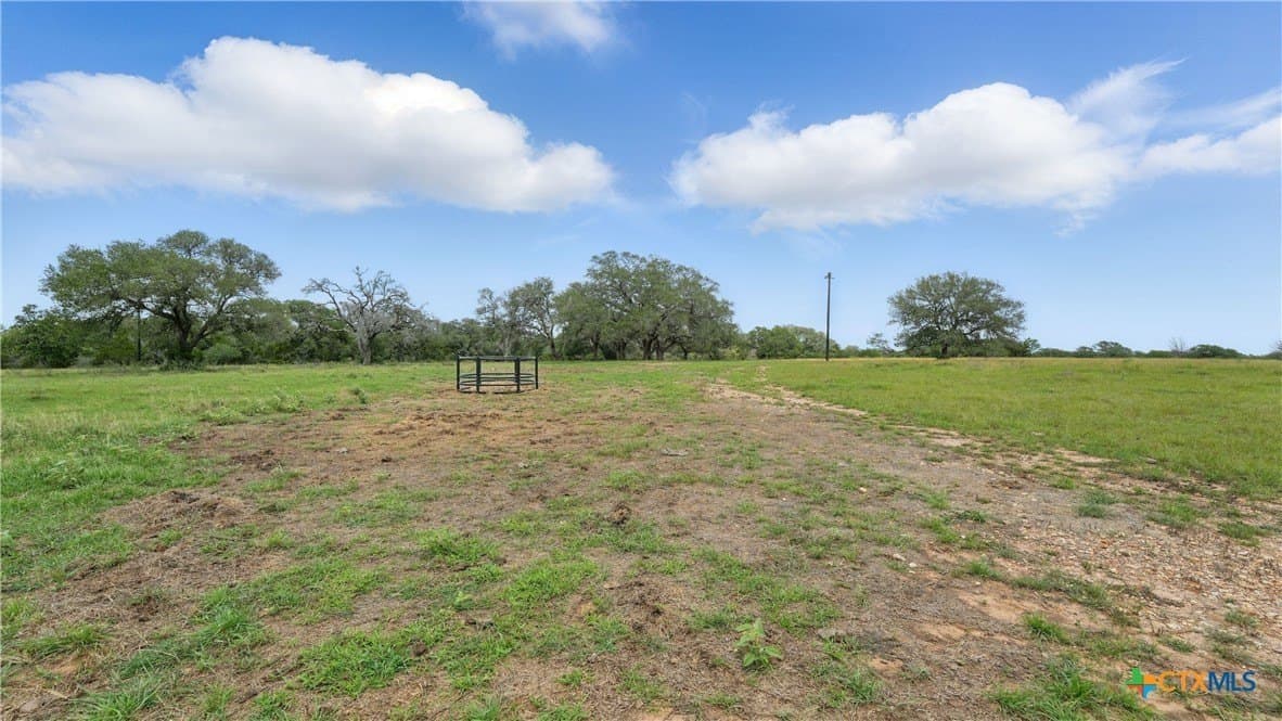 17.97 acres in Lavaca County - photo 31