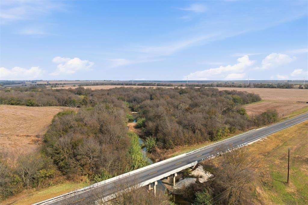 16.9 acres in Hill County - photo 3