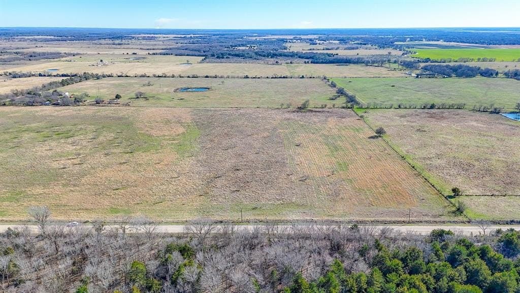 5.02 acres in Navarro County - photo 10