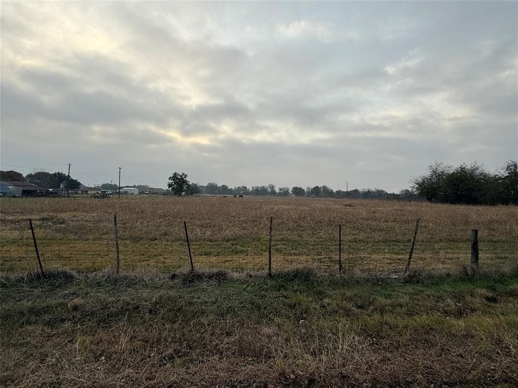 4.87 acres in Ellis County - photo 5