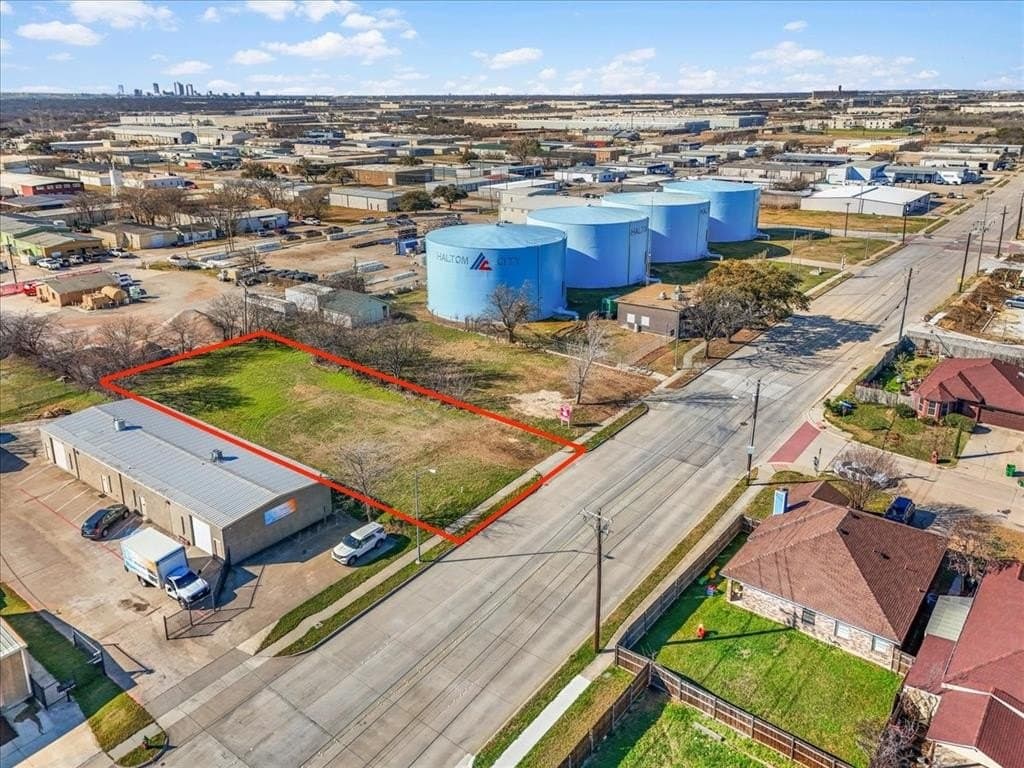 0.33 acres in Tarrant County - photo 11