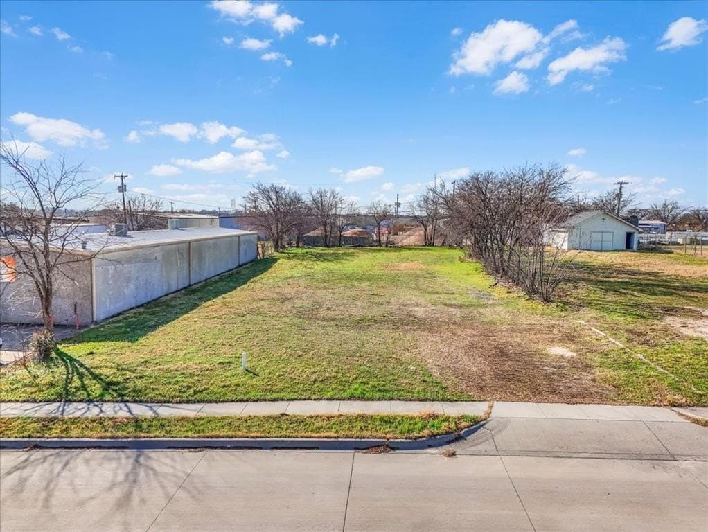 0.33 acres in Tarrant County - photo 4