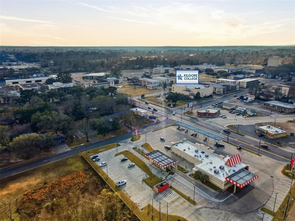 0.47 acres in Gregg County - photo 5
