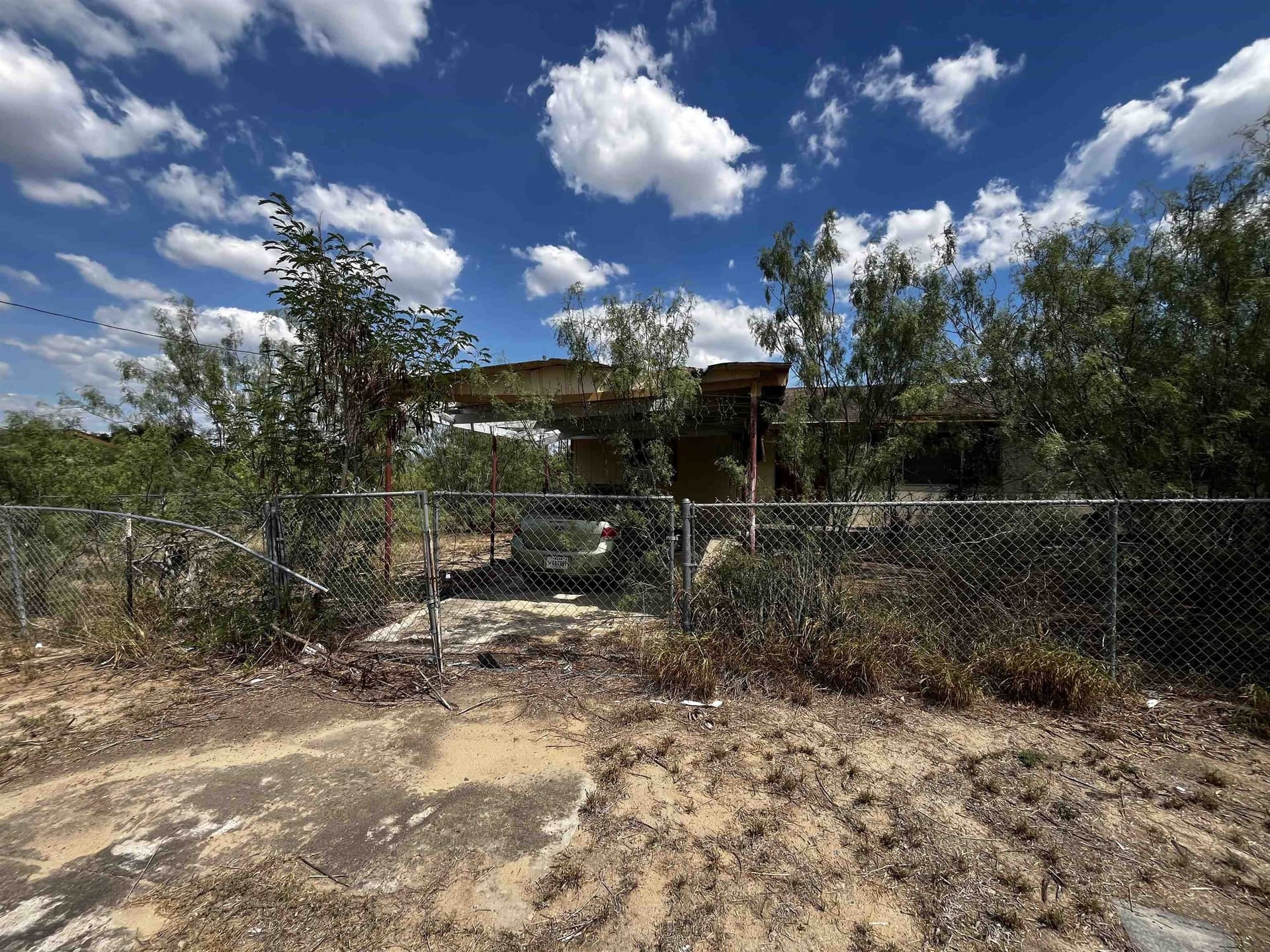 240 Lozano Rd