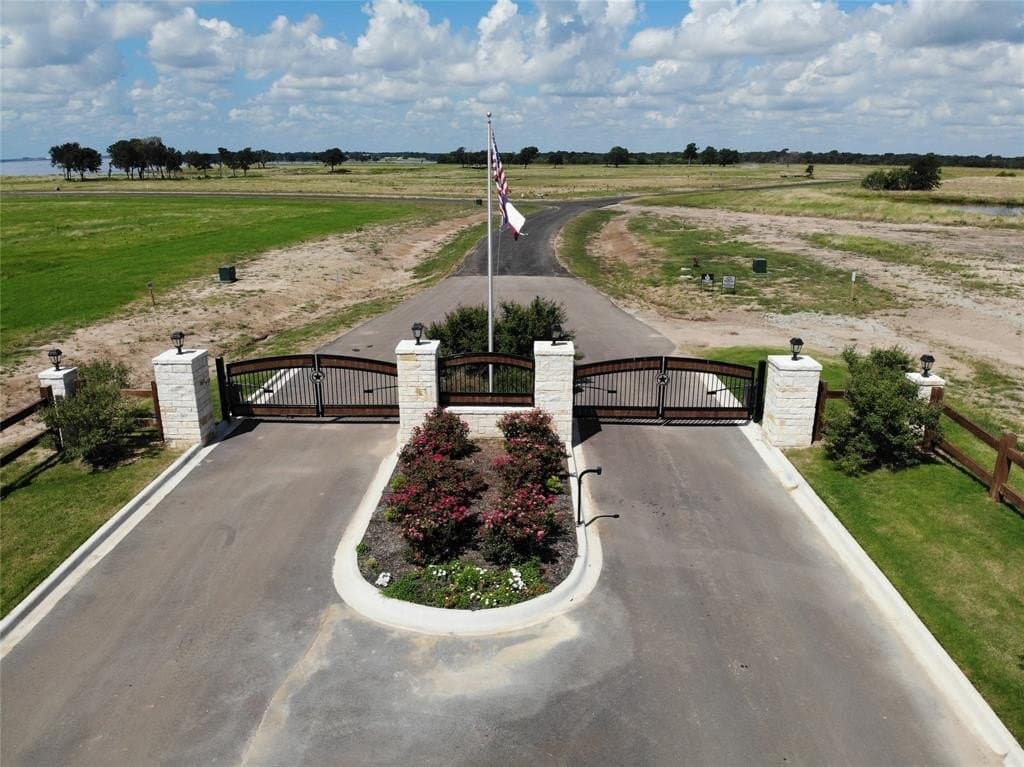 1.21 acres in Navarro County - photo 4