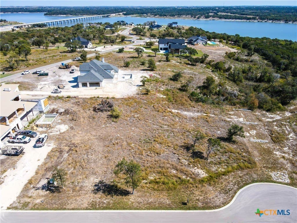 0.86 acres in Bell County - photo 4