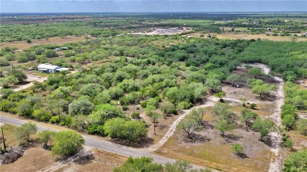 5 acres in Jim Wells County - photo 2