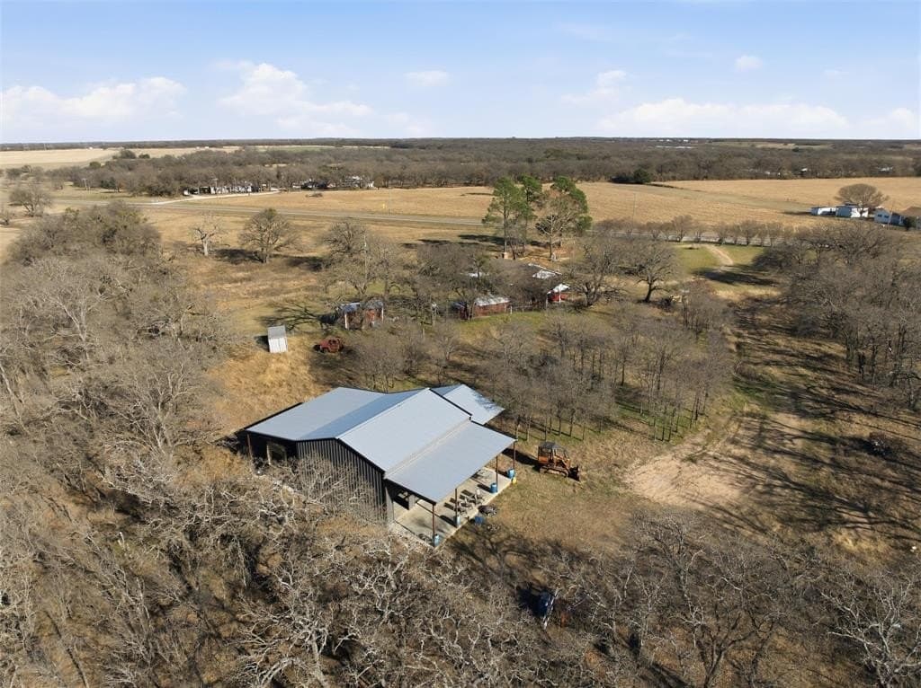 10 acres in McLennan County - photo 10