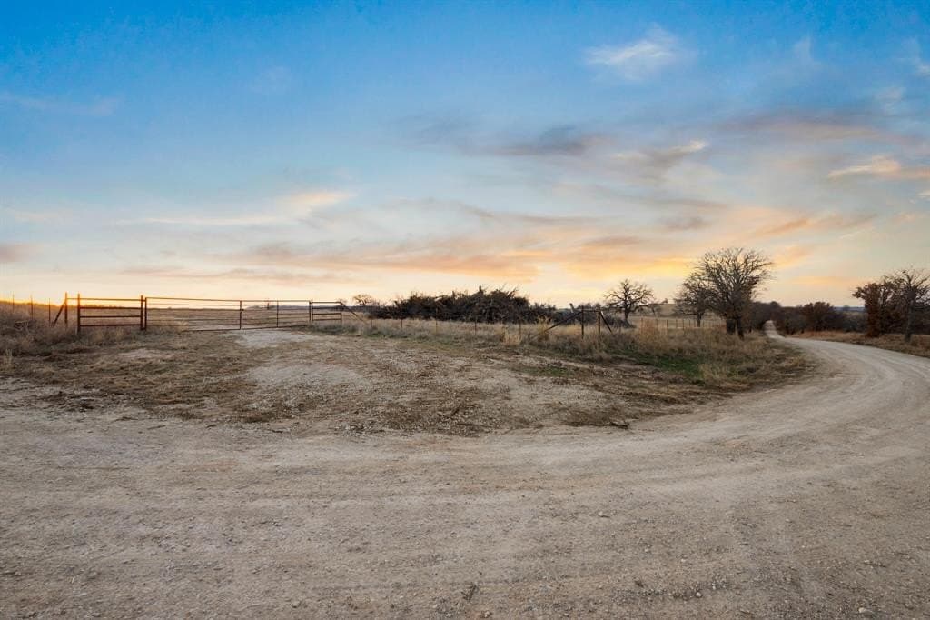 196.32 acres in Montague County - photo 16