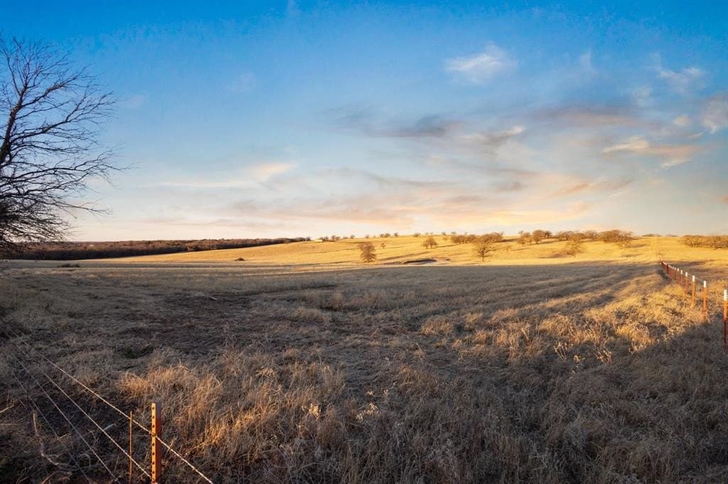 196.32 acres in Montague County - photo 10