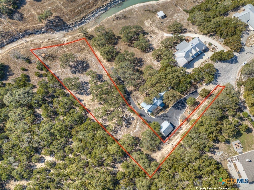 1.26 acres in Comal County - photo 4