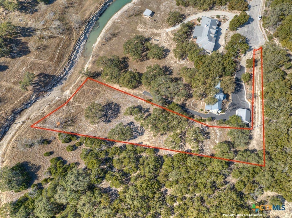 1.26 acres in Comal County - photo 5