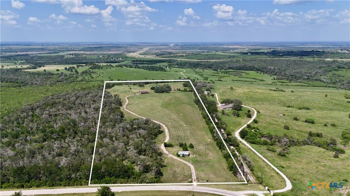 32.16 acres in Guadalupe County - photo 4