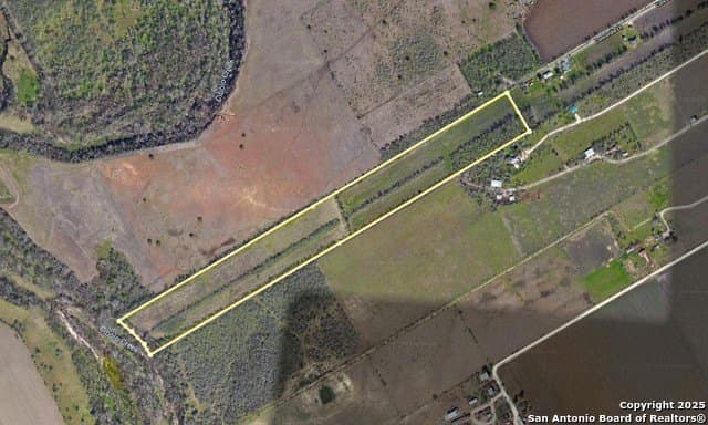 30.83 acres in Guadalupe County - photo 3